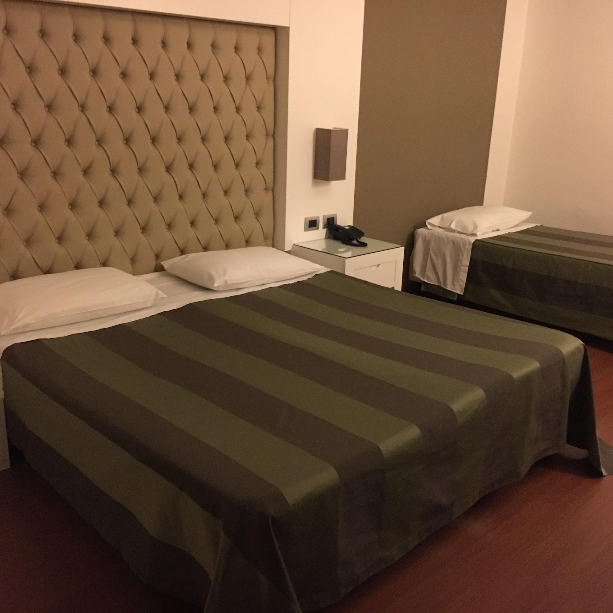 Club Hotel Kennedy Роччелла-Йоніка Екстер'єр фото
