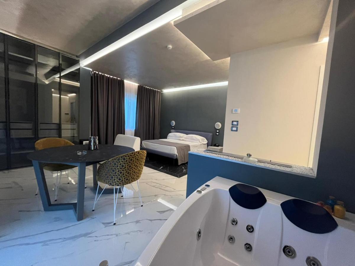 Club Hotel Kennedy Роччелла-Йоніка Екстер'єр фото